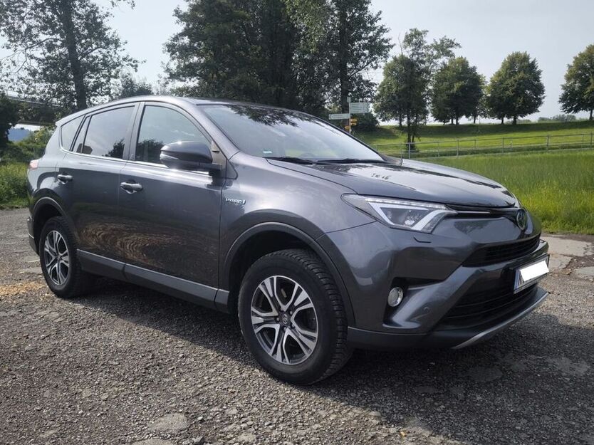 RAV 4