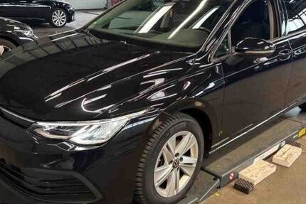 VW Golf 106.915 km 18.947 &euro; Gera 07546