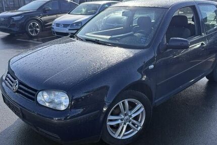 VW Golf 225.335 km 2.490 &euro; Königswinter 53639