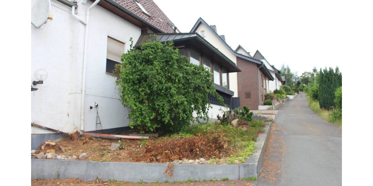 Hüllhorst, 2 Fam.Hs. - Zweifamilienhaus Hüllhorst Niedringhausen | Angebot:27234726