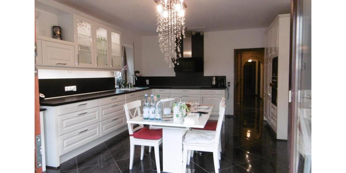 Einfamilienhaus Syke - 11 Zimmer, 300 m&sup2;, 499.000&euro; | Angebot:26692770