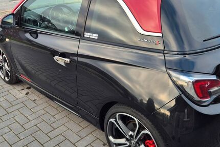 Opel Adam 89.960 km 10.500 &euro; Wiesmoor 26639