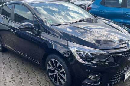 Renault Clio 33.000 km 12.989 &euro; Paderborn 33100