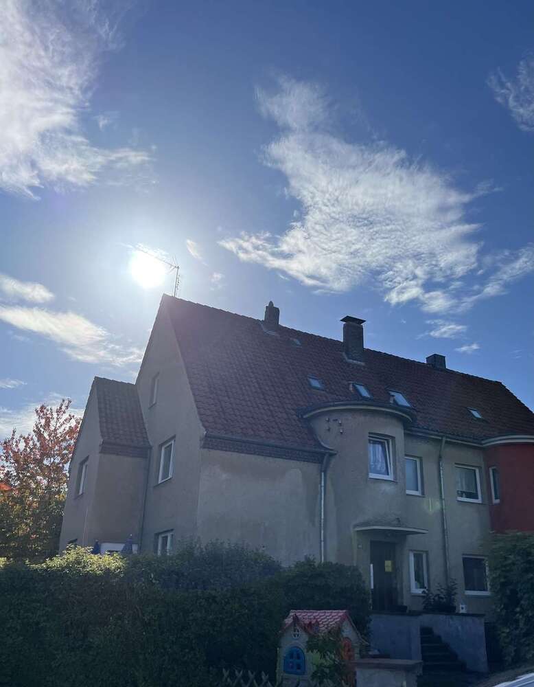 Haus zum Kaufen in Hameln 299.000 € 236 m²