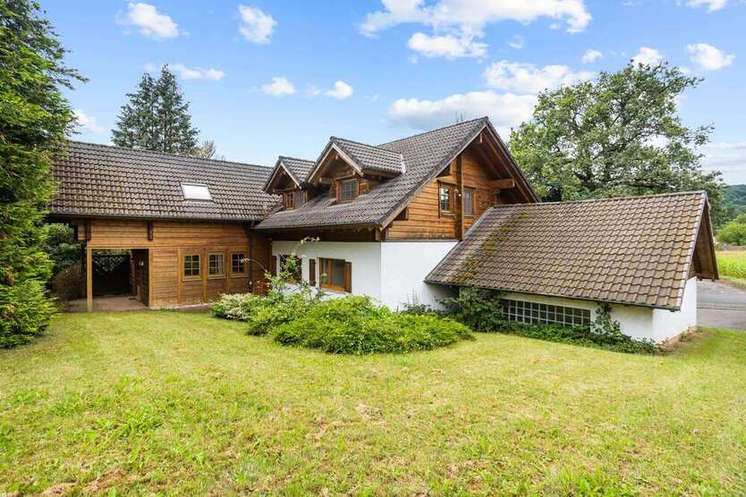 Haus zum Kaufen in Schlüchtern 349.000 € 247 m²