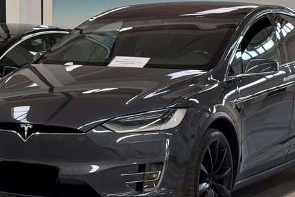 Tesla Model X 121.000 km 42.700 &euro; Stuttgart 70435