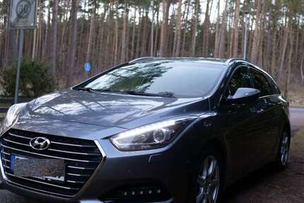 Hyundai i40 172.000 km 9.600 &euro; Winsen Aller 29308