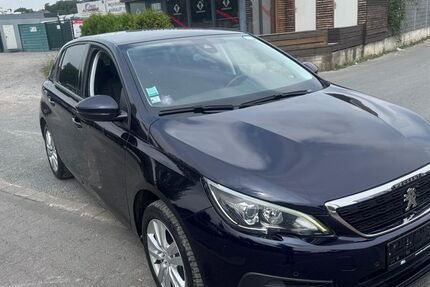 Peugeot 308 81.000 km 7.990 &euro; Gelsenkirchen 45884