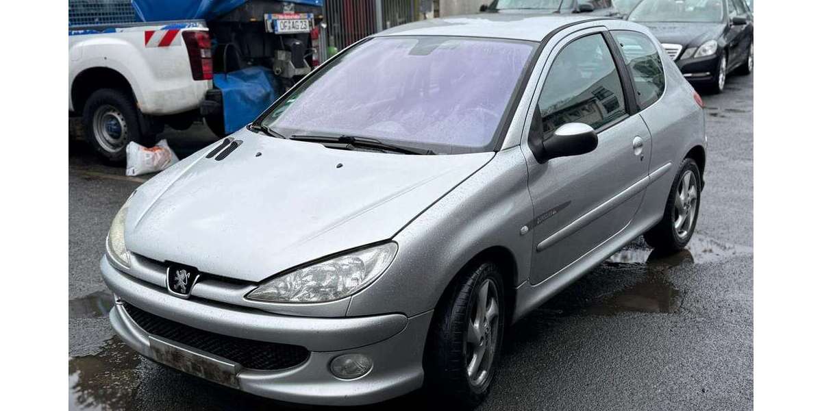 Peugeot 206 222.000 km 1.499 &euro; Offenbach am Main 63071