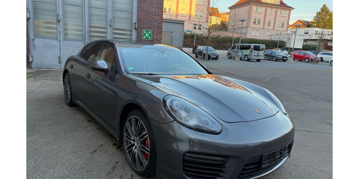 Porsche Panamera 230.500 km 31.798 &euro; Göppingen 73033
