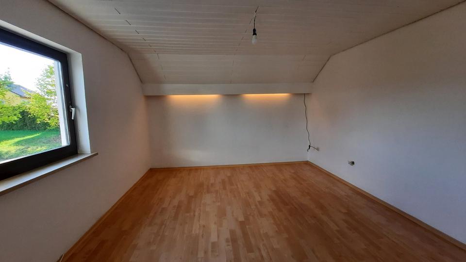 Etagenwohnung Schöllnach - 4 Zimmer, 98 m&sup2;, 622&euro; | Angebot:26639991