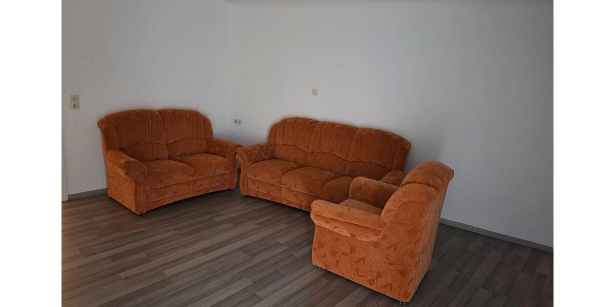 Etagenwohnung Metzingen - 1 Zimmer, 100 m&sup2;, 1.000&euro; | Angebot:26279711