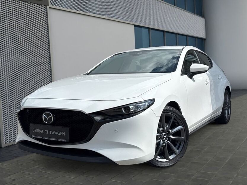 Mazda 3 39.670 km 20.490 € Niedernhausen 65527