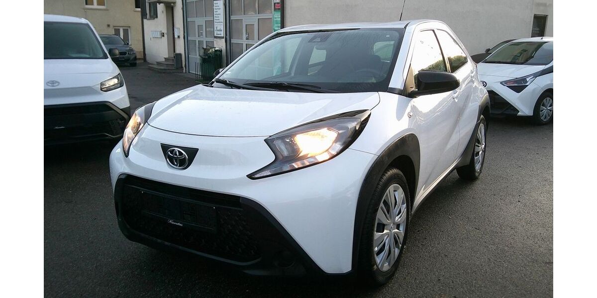 Toyota Aygo (X) 54.000 km 11.980 &euro; Sindelfingen 71065