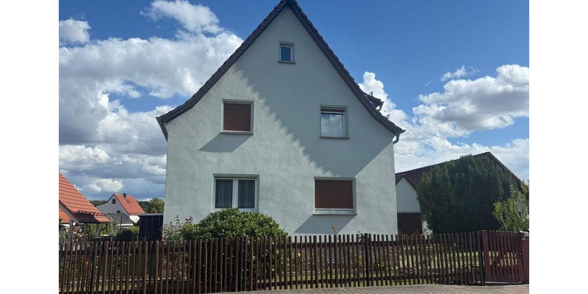 Geräumiges Einfamilienhaus mit großem Grundstück in Frohburg zimmer