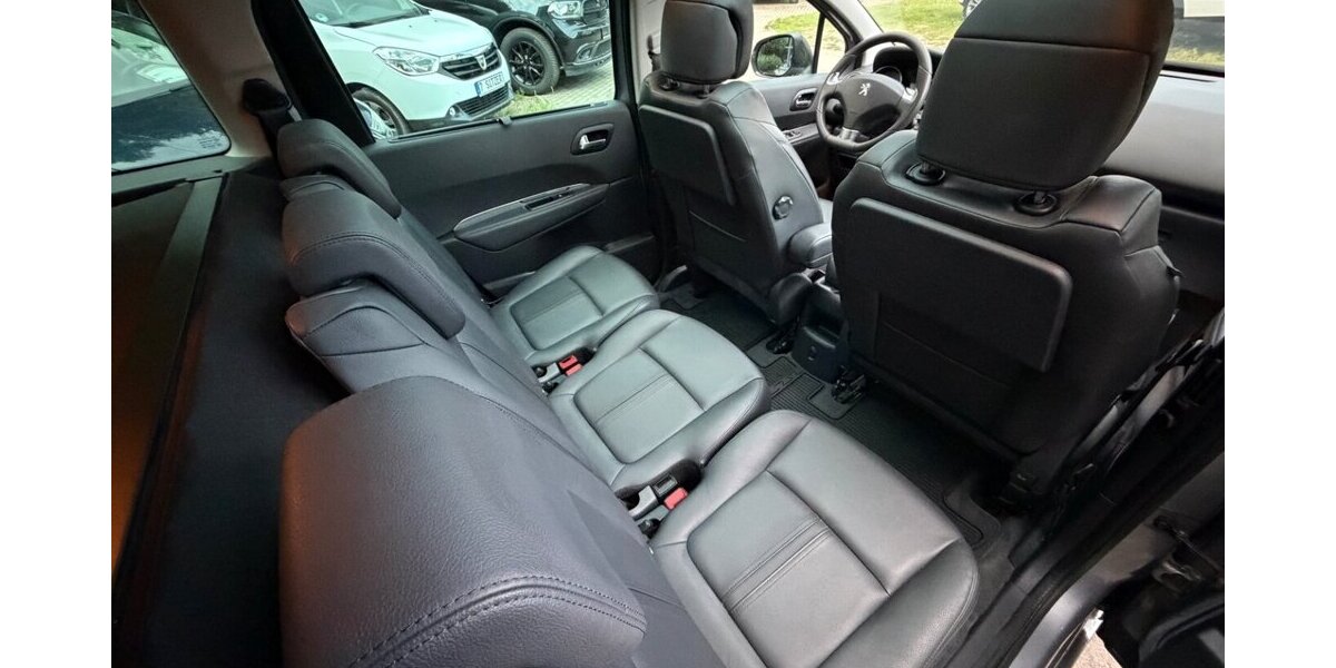 Peugeot 5008 SITZHEIZUNG LEDER AHK 117.000 km 6.499 &euro; Rudolstadt 07407