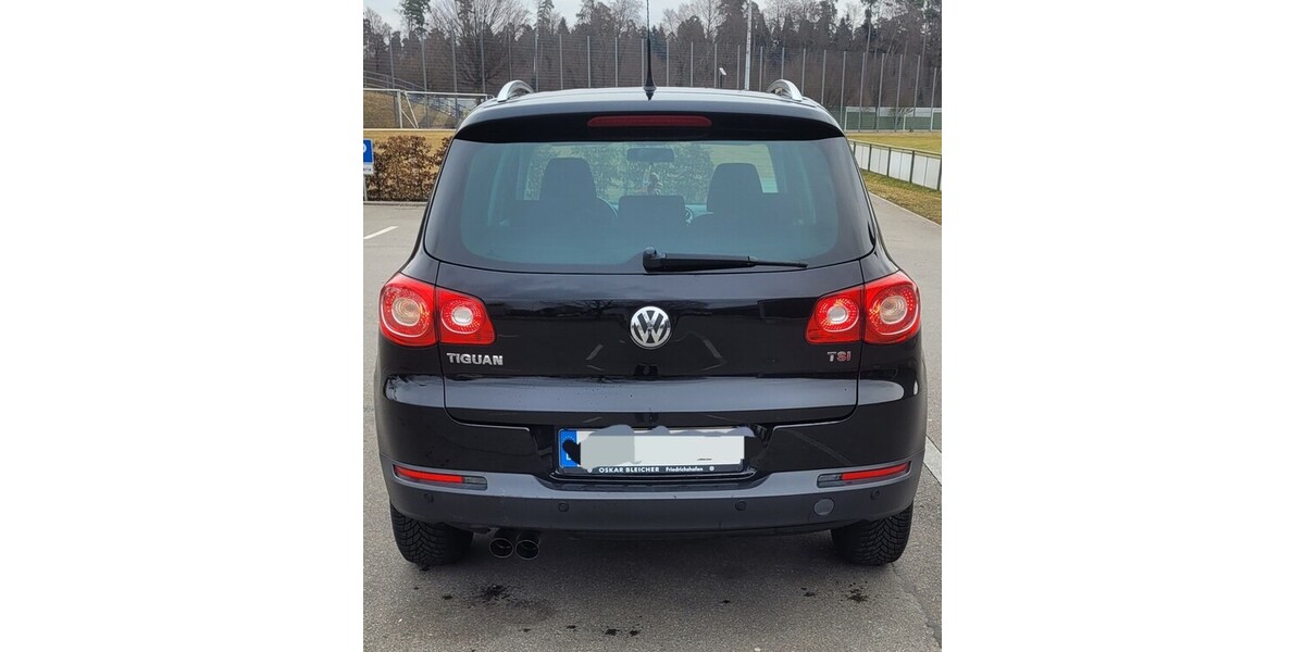 VW Tiguan 104.992 km 7.799 &euro; Eriskirch 88097