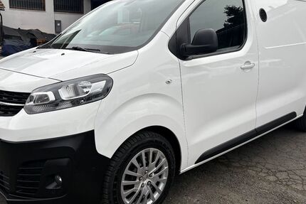 Opel Vivaro 93.801 km 16.490 &euro; Kassel 34127