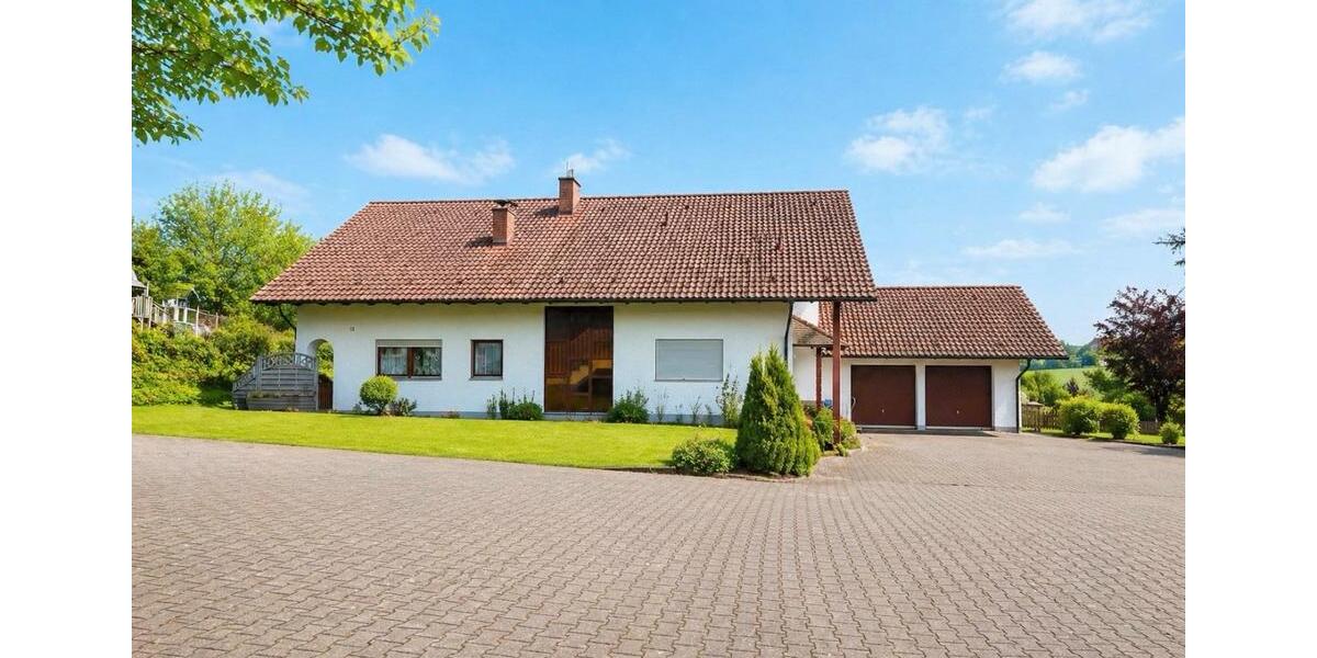 Einfamilienhaus Oberschneiding - 9 Zimmer, 221 m&sup2;, 1.950&euro; | Angebot:26377741
