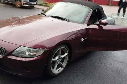 BMW Z4 106.925 km 15.900 &euro; Rösrath 51503