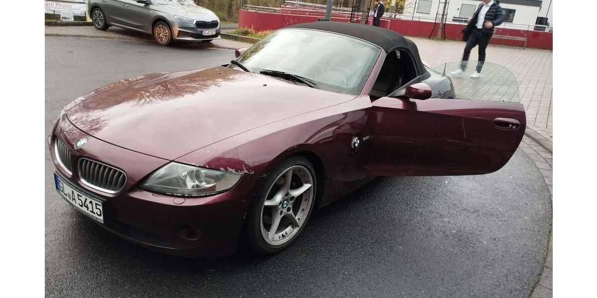BMW Z4 106.925 km 15.900 &euro; Rösrath 51503
