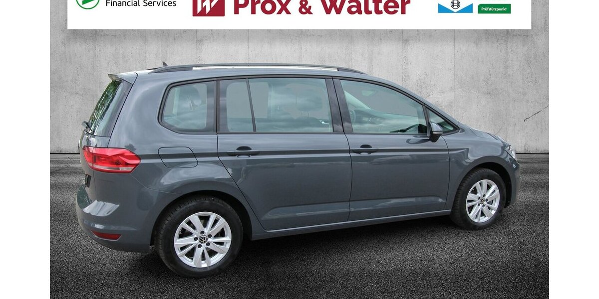 VW Touran TSI Comfortline 7-SITZ+NAVI+STANDHEIZUNG 16.192 km 30.700 &euro; Hagenow 19230