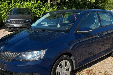 Skoda Fabia 129.500 km 4.899 &euro; Schneeberg 08289