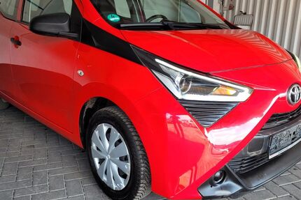 Toyota Aygo (X) 148.650 km 7.900 &euro; Berlin 12277