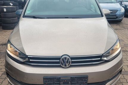 VW Touran 158.500 km 13.980 &euro; Celle 29223
