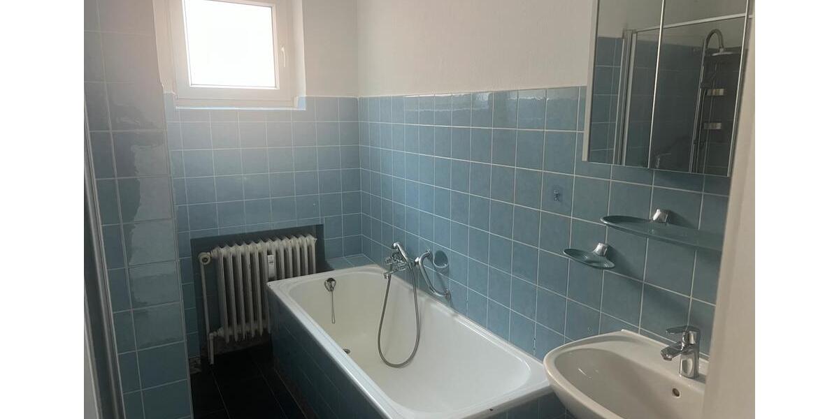 Etagenwohnung Nordenham - 4 Zimmer, 102 m&sup2;, 600&euro; | Angebot:25641830