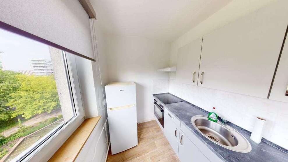 Wohnung zum Mieten in Chemnitz 315 € 60.78 m²