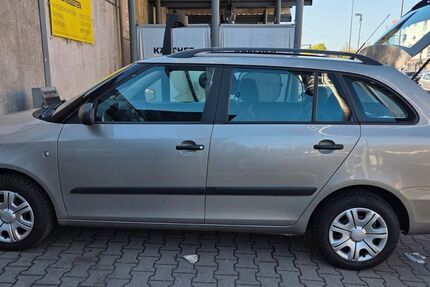 Skoda Fabia 138.000 km 3.900 &euro; Barsbüttel 22885
