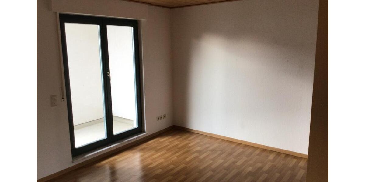 Etagenwohnung Meschede - 4 Zimmer, 75 m&sup2;, 590&euro; | Angebot:24983374
