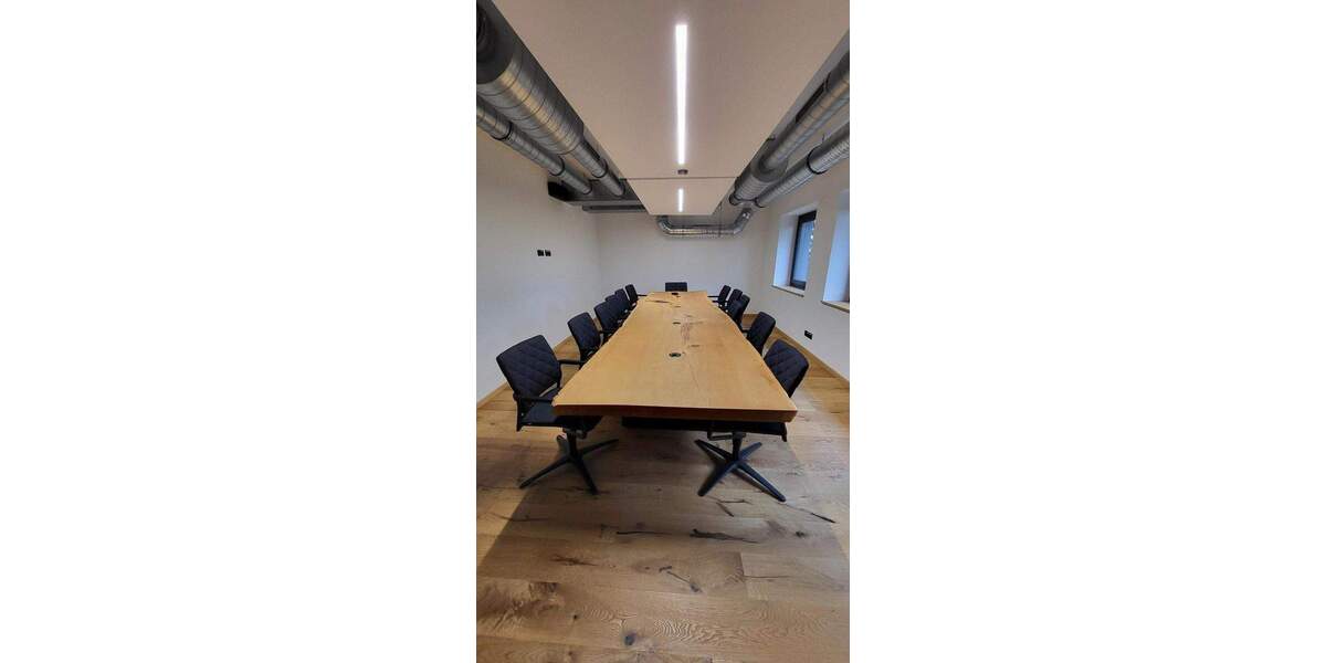 Vielfältig nutzbares BürogebäudePraxisgebäude zimmer