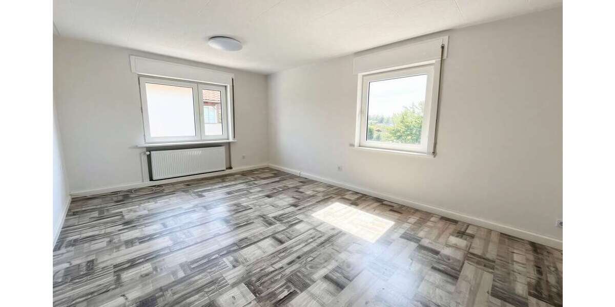 Etagenwohnung Neustadt bei Coburg - 3 Zimmer, 80 m&sup2;, 550&euro; | Angebot:27146496