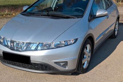 Honda Civic 66.000 km 7.950 &euro; Pliezhausen 72124