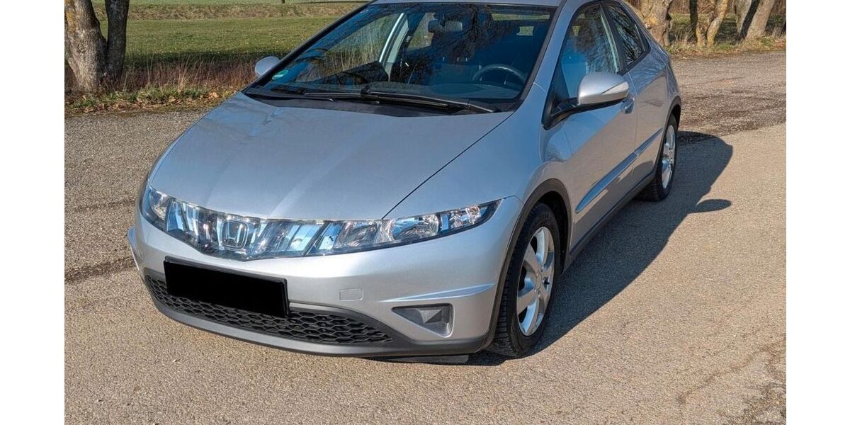 Honda Civic 66.000 km 7.950 &euro; Pliezhausen 72124