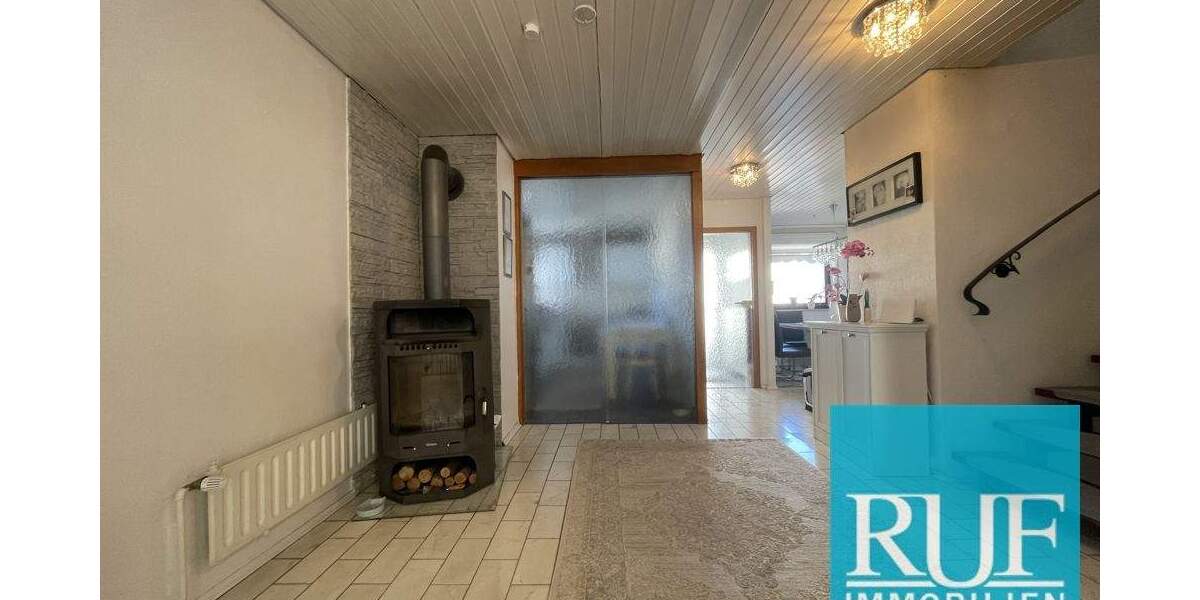 Reihenmittelhaus Pforzheim Eutingen - 4 Zimmer, 110 m&sup2;, 380.000&euro; | Angebot:24915956