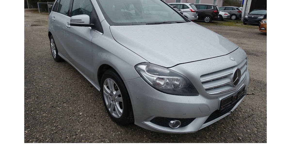 Mercedes-Benz B 180 d Standard Automatik Navi PDC Kamera 104.500 km 11.950 &euro; Neumarkt/OPf 92318