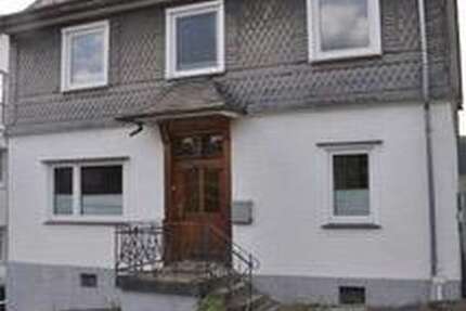 Haus Schmallenberg - 5 Zimmer, 135 m&sup2;, 380.000&euro; | Angebot:27025262