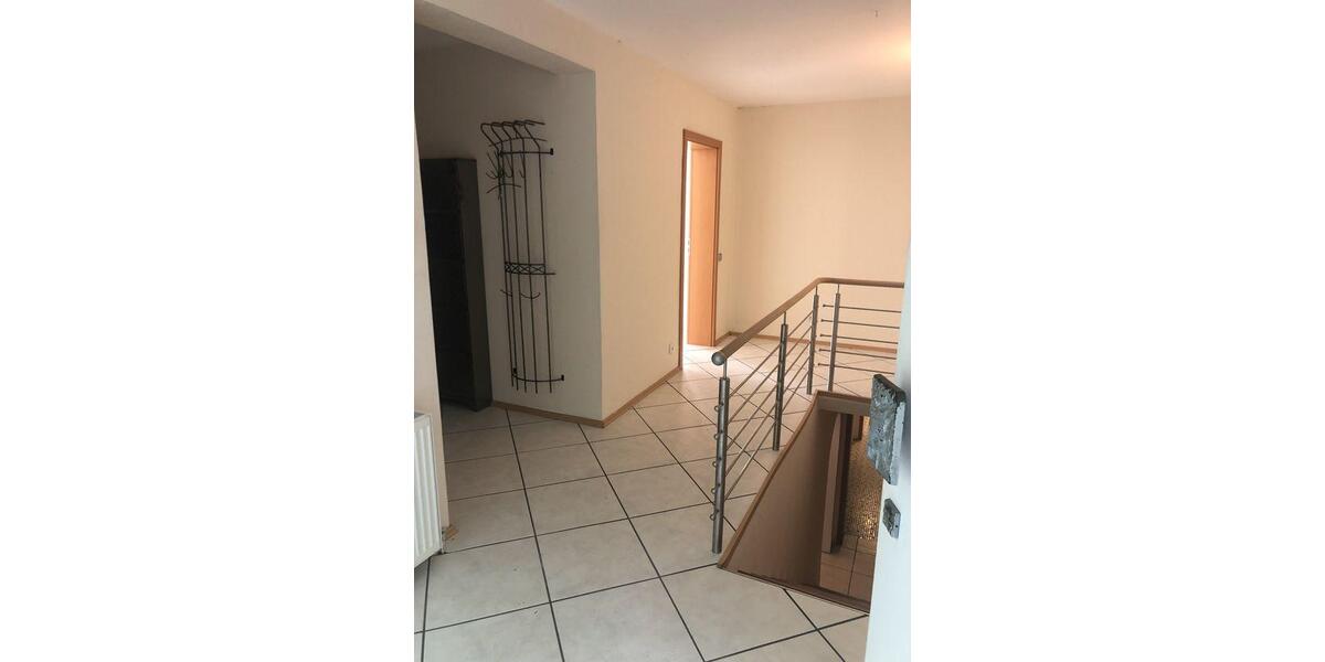 Mehrfamilienhaus, Wohnhaus Siegen - 6 Zimmer, 180 m&sup2;, 415.000&euro; | Angebot:26818969