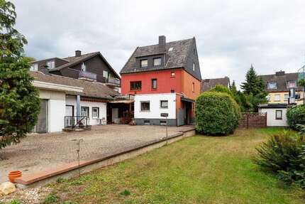 Haus zum Kaufen in Leverkusen 615.000 € 189 m² 9 zimmer