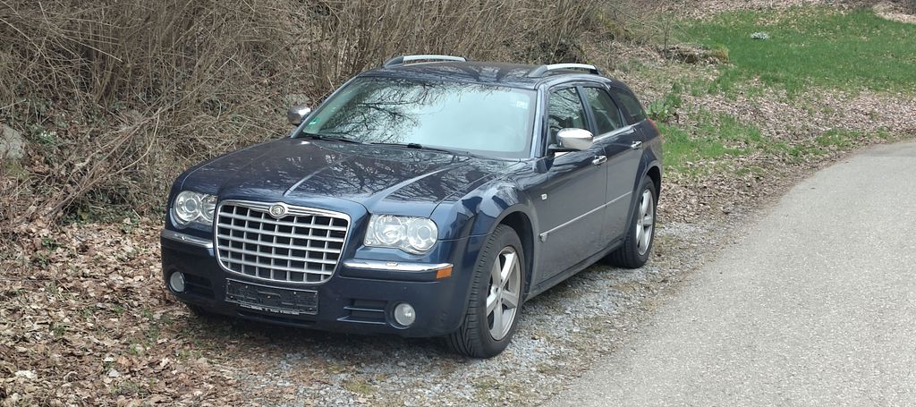 Chrysler 300C 254.836 km 2.800 &euro; Landensberg 89361