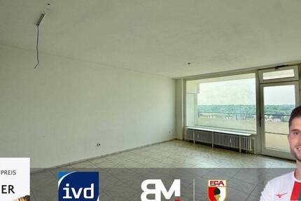 3-Zimmer mit Weitblick: Zwei Balkone, TG-Stellplatz & Aufzug - renovierungsbereit!
