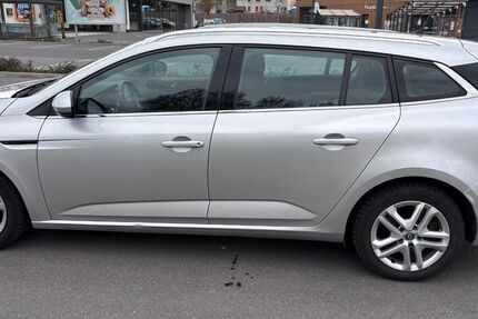 Renault Megane 125.000 km 9.100 &euro; Gelnhausen 63571