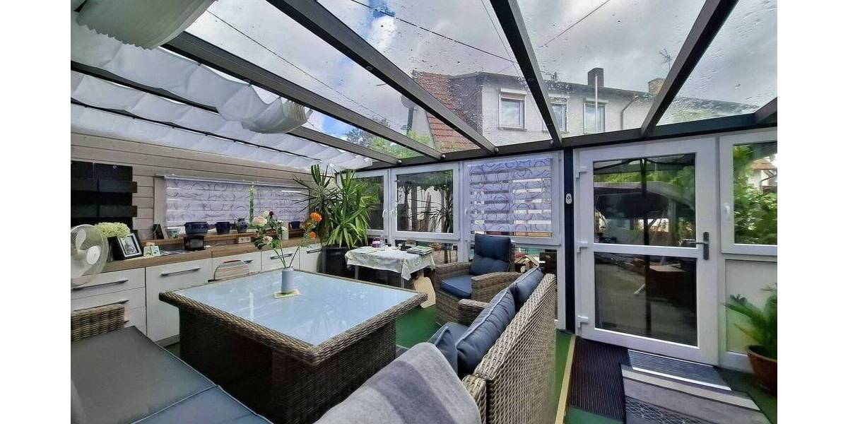 Einfamilienhaus Lich - 9 Zimmer, 245 m&sup2;, 299.000&euro; | Angebot:25685936