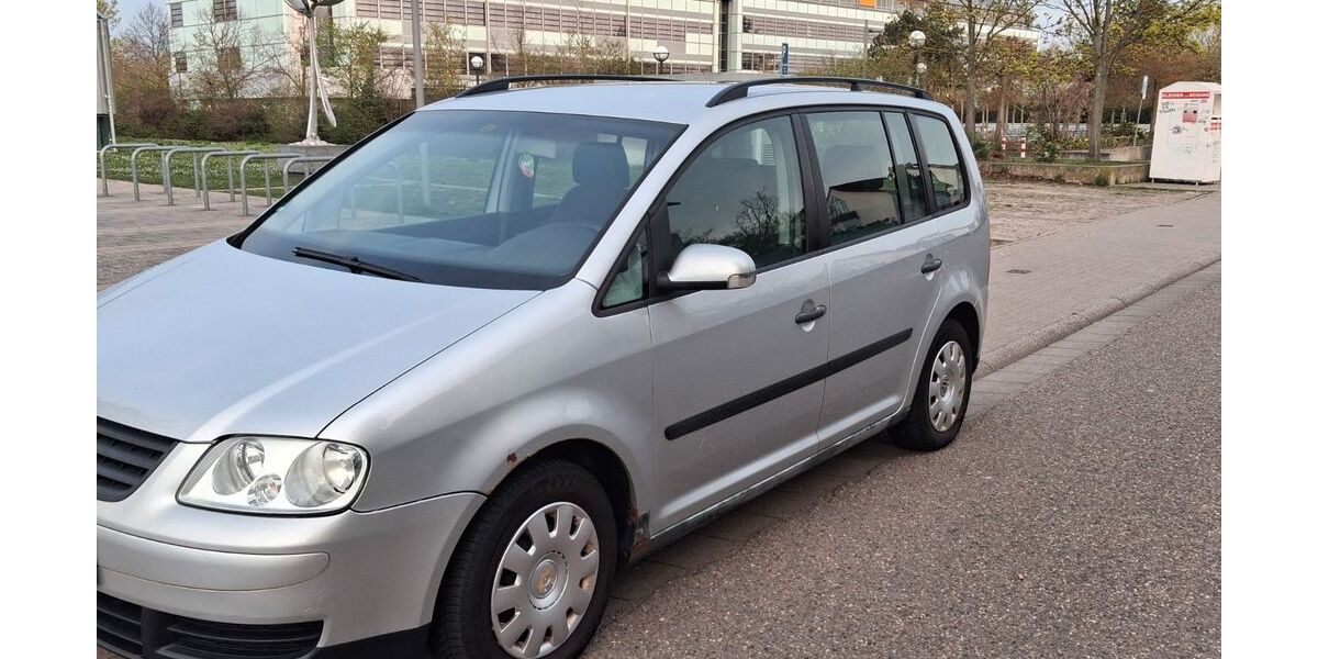 VW Touran 289.600 km 1.090 &euro; Haßloch 67454