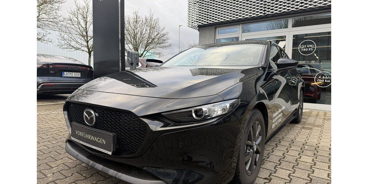 Mazda 3 9.162 km 24.300 &euro; Bietigheim-Bissingen 74321