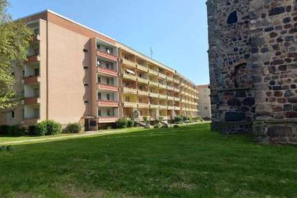 Wohnung zum Mieten in Zerbst 350 € 57 m² 2.5 zimmer