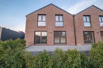 Haus zum Mieten in Stade 1.715 € 108 m² 4 zimmer